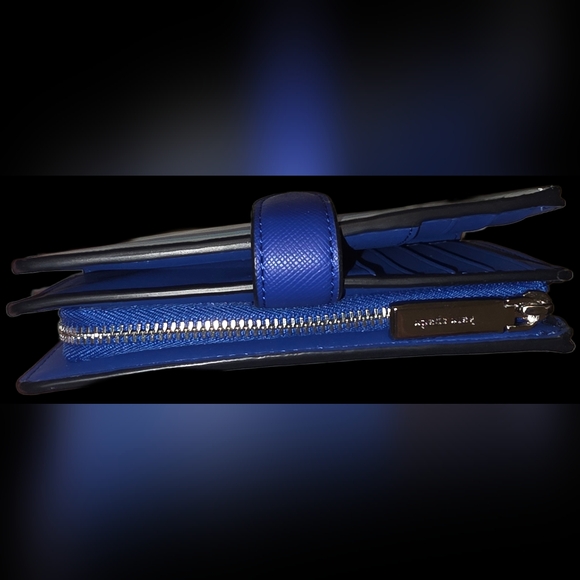 Kate Spade Wallet - Picture 11 of 13